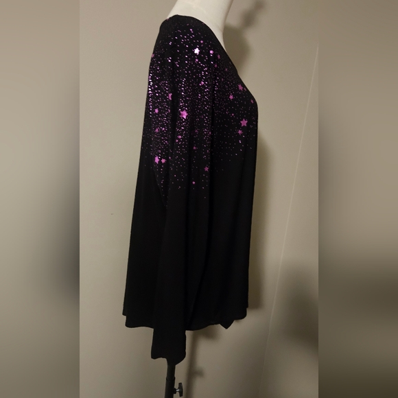 NWT Karen Kane Star Print Plus Size Top: Black W/Purple: Size- 1X - Picture 4 of 13